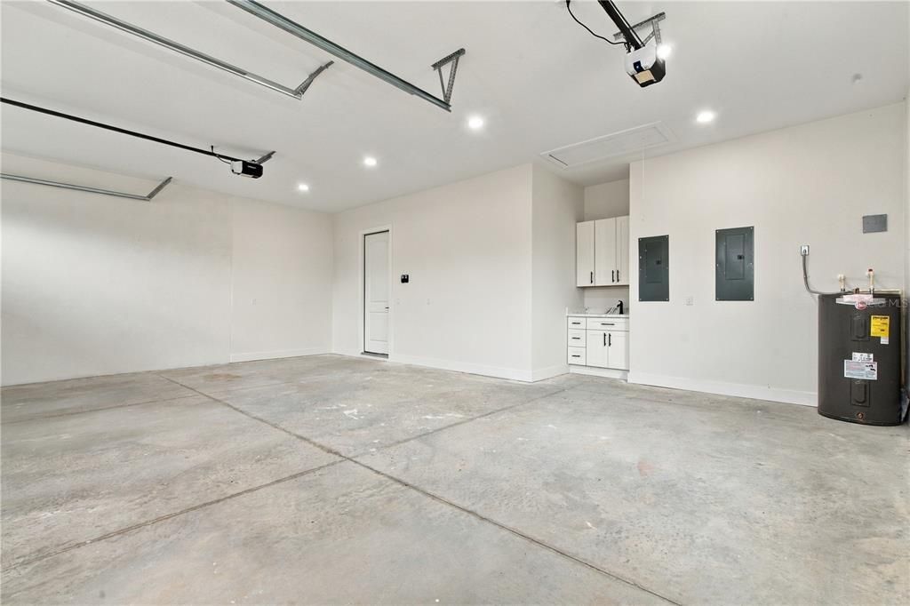For Sale: $649,900 (4 beds, 3 baths, 2826 Square Feet)
