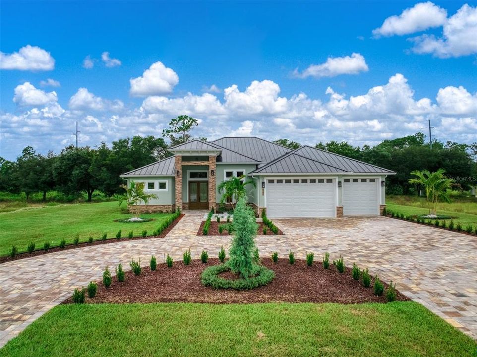 For Sale: $649,900 (4 beds, 3 baths, 2826 Square Feet)