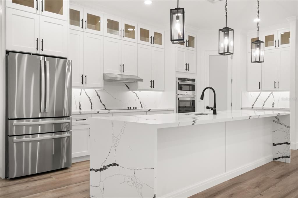 For Sale: $649,900 (4 beds, 3 baths, 2826 Square Feet)