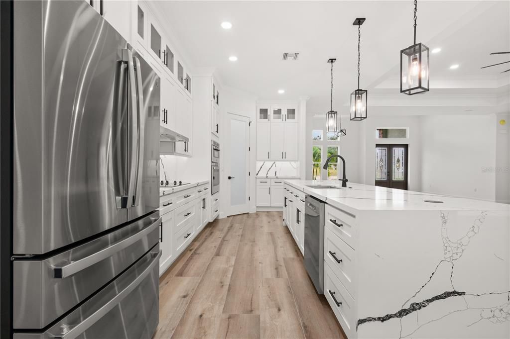 For Sale: $649,900 (4 beds, 3 baths, 2826 Square Feet)