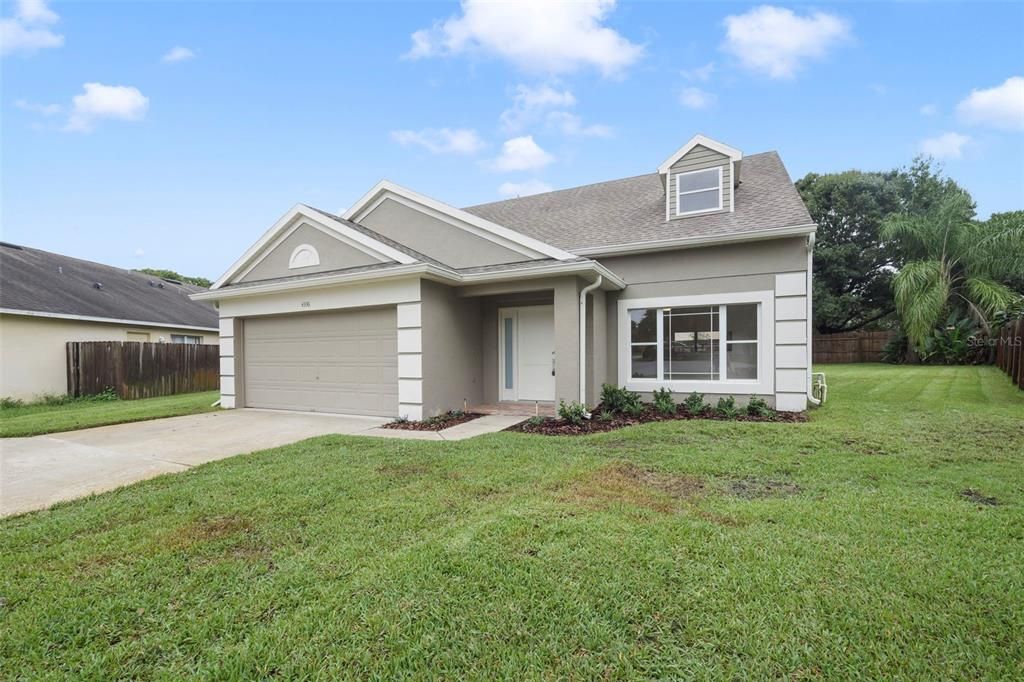 For Sale: $459,900 (4 beds, 2 baths, 2008 Square Feet)