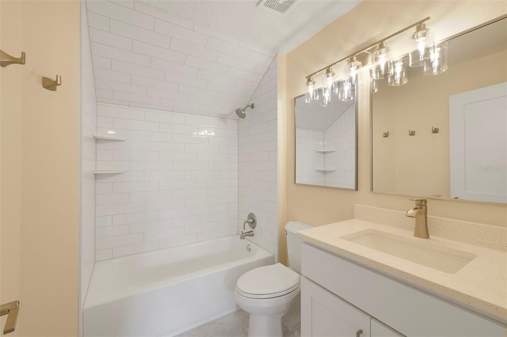 For Sale: $459,900 (4 beds, 2 baths, 2008 Square Feet)