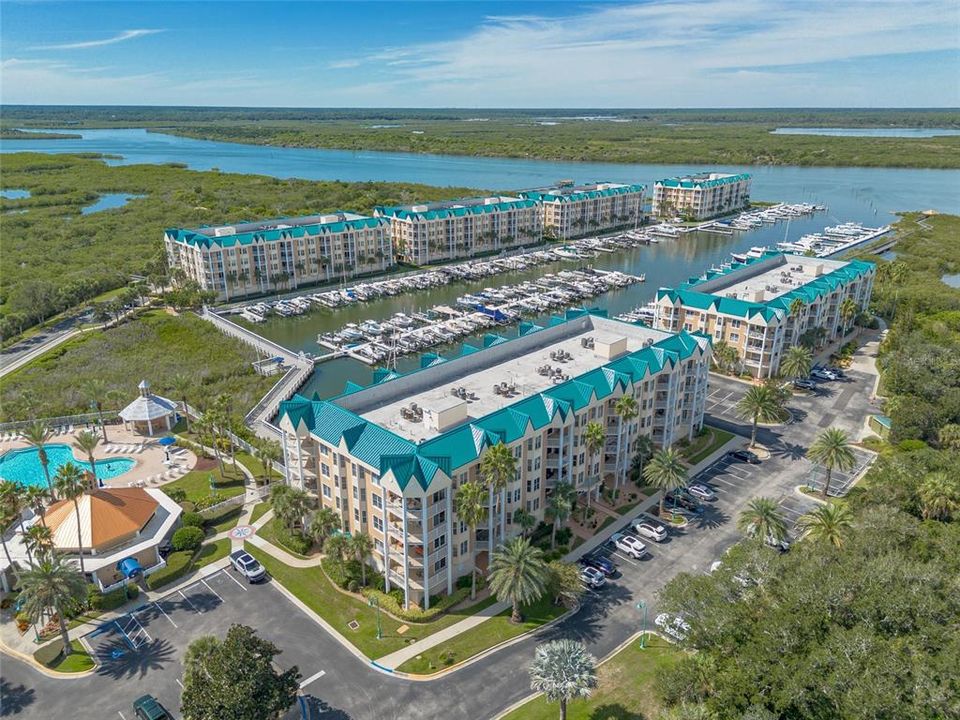 На продажу: $755,000 (3 спален, 3 ванн, 1952 Квадратных фут)
