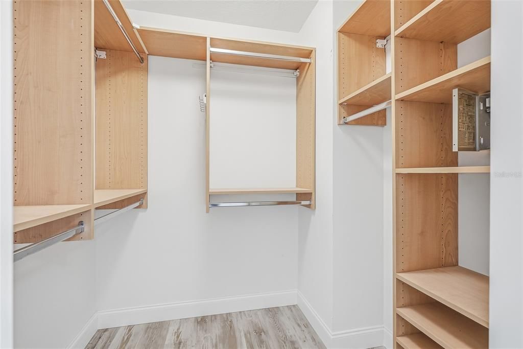 На продажу: $419,900 (3 спален, 2 ванн, 1610 Квадратных фут)