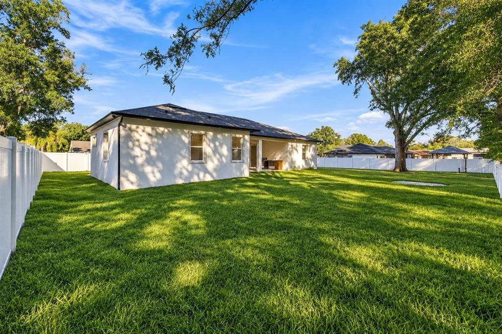 En Venta: $700,000 (4 camas, 3 baños, 2374 Pies cuadrados)