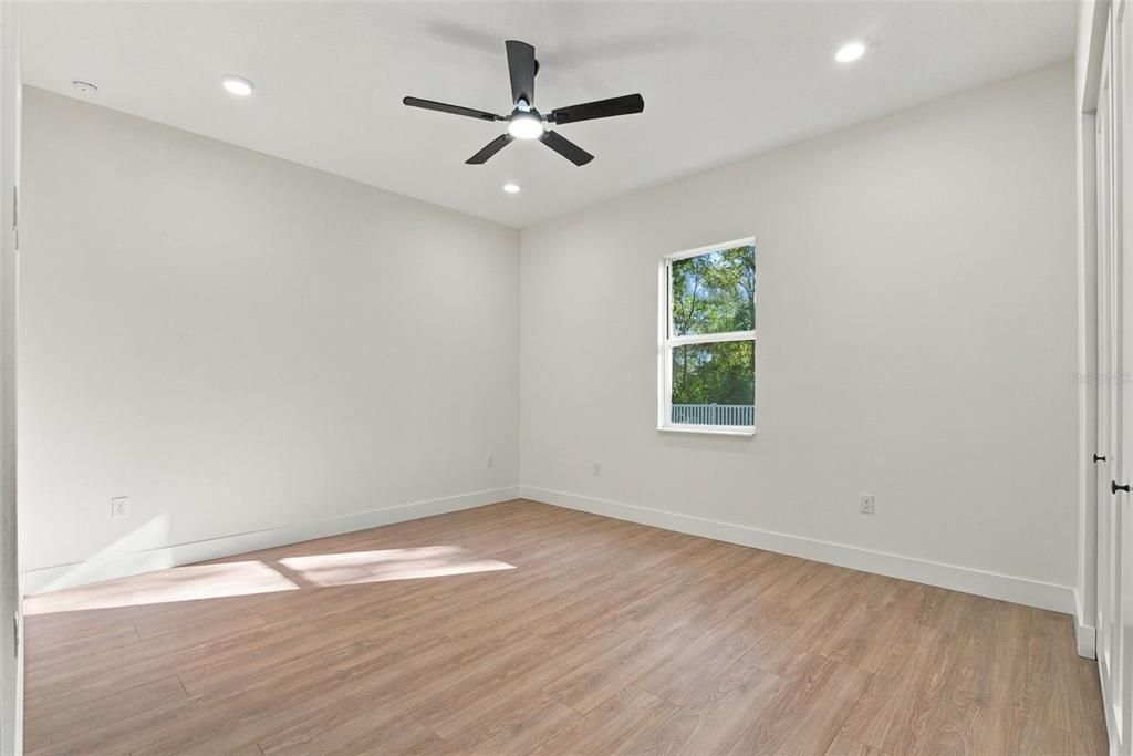 En Venta: $700,000 (4 camas, 3 baños, 2374 Pies cuadrados)