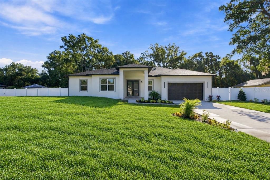 En Venta: $700,000 (4 camas, 3 baños, 2374 Pies cuadrados)