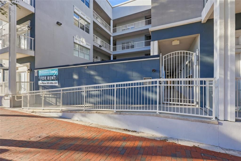 En Venta: $269,000 (2 camas, 2 baños, 1191 Pies cuadrados)