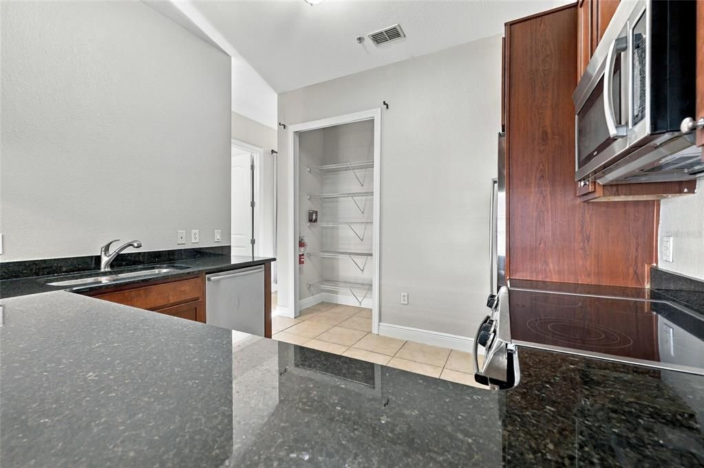 En Venta: $269,000 (2 camas, 2 baños, 1191 Pies cuadrados)