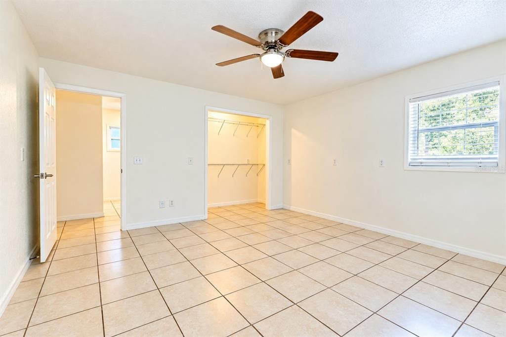 En Venta: $234,500 (1 camas, 1 baños, 962 Pies cuadrados)