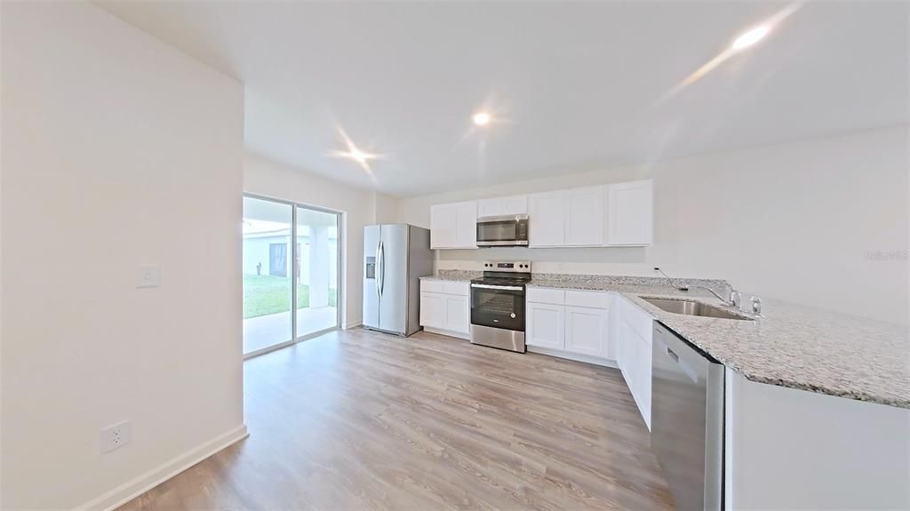 В аренду: $1,795 (3 спален, 2 ванн, 1584 Квадратных фут)
