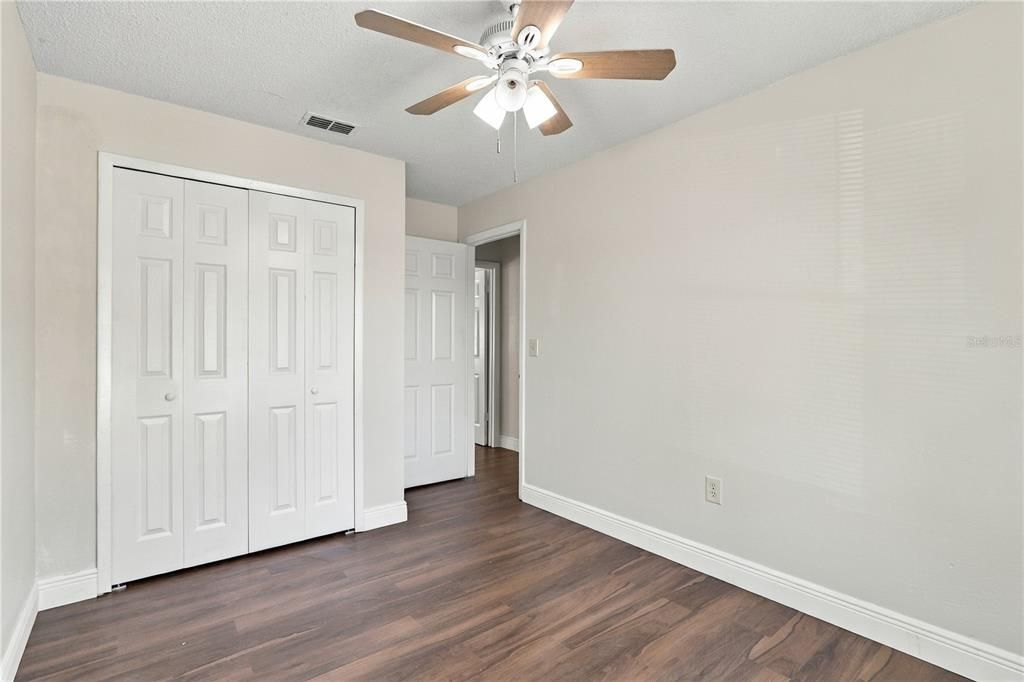 For Sale: $319,995 (3 beds, 2 baths, 1352 Square Feet)