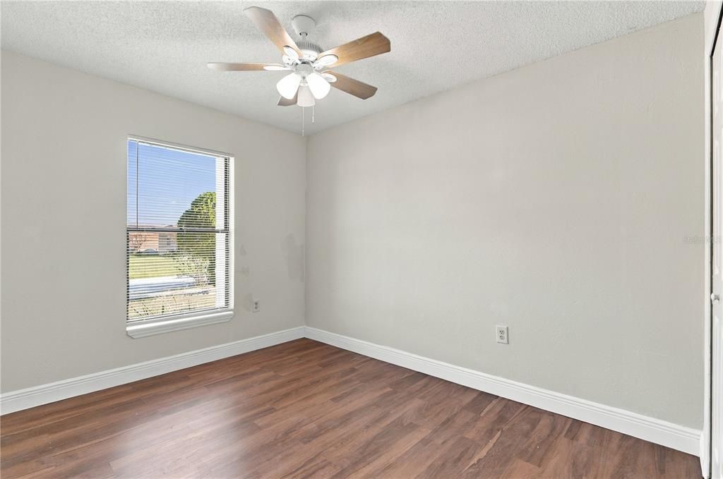For Sale: $319,995 (3 beds, 2 baths, 1352 Square Feet)