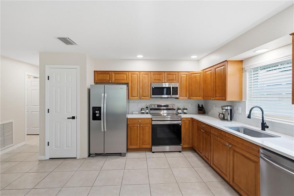 En Venta: $390,000 (3 camas, 2 baños, 1338 Pies cuadrados)