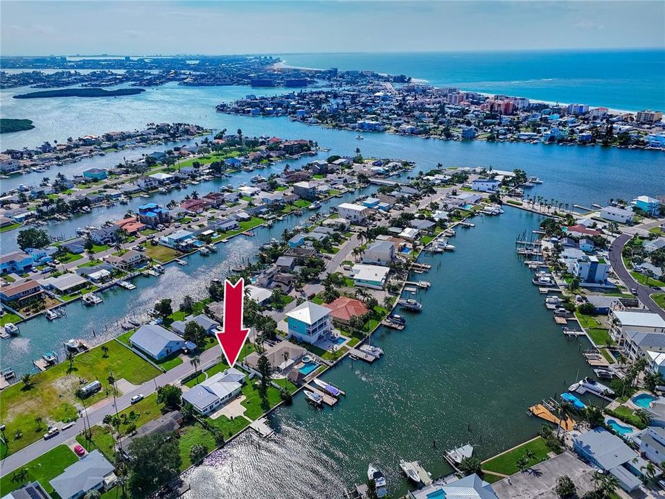En Venta: $1,300,000 (2 camas, 2 baños, 2728 Pies cuadrados)