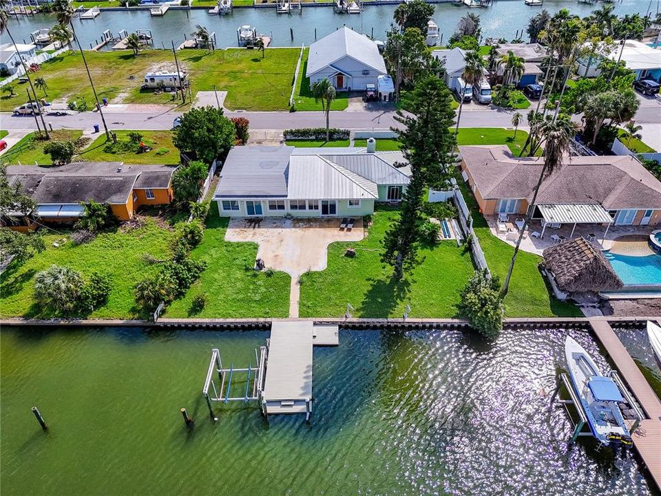 En Venta: $1,300,000 (2 camas, 2 baños, 2728 Pies cuadrados)