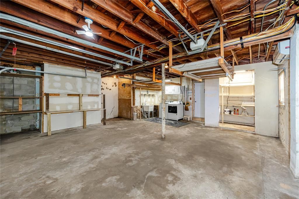 En Venta: $1,300,000 (2 camas, 2 baños, 2728 Pies cuadrados)