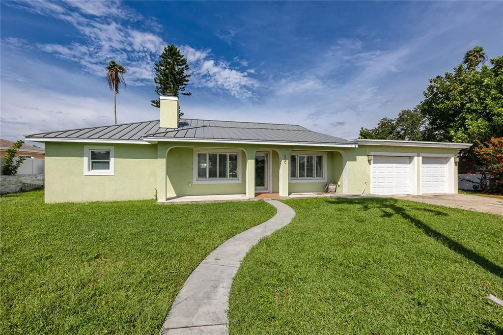 En Venta: $1,300,000 (2 camas, 2 baños, 2728 Pies cuadrados)