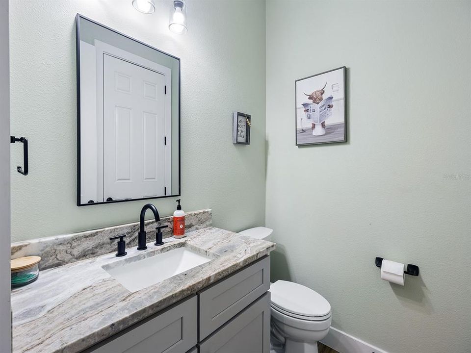 En Venta: $1,399,800 (5 camas, 3 baños, 4272 Pies cuadrados)
