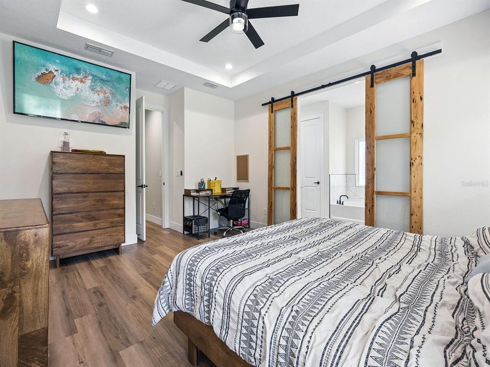 En Venta: $1,399,800 (5 camas, 3 baños, 4272 Pies cuadrados)