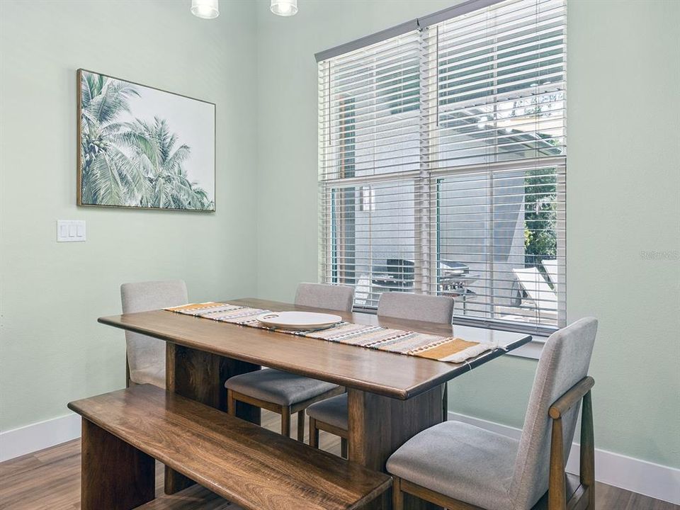 En Venta: $1,399,800 (5 camas, 3 baños, 4272 Pies cuadrados)