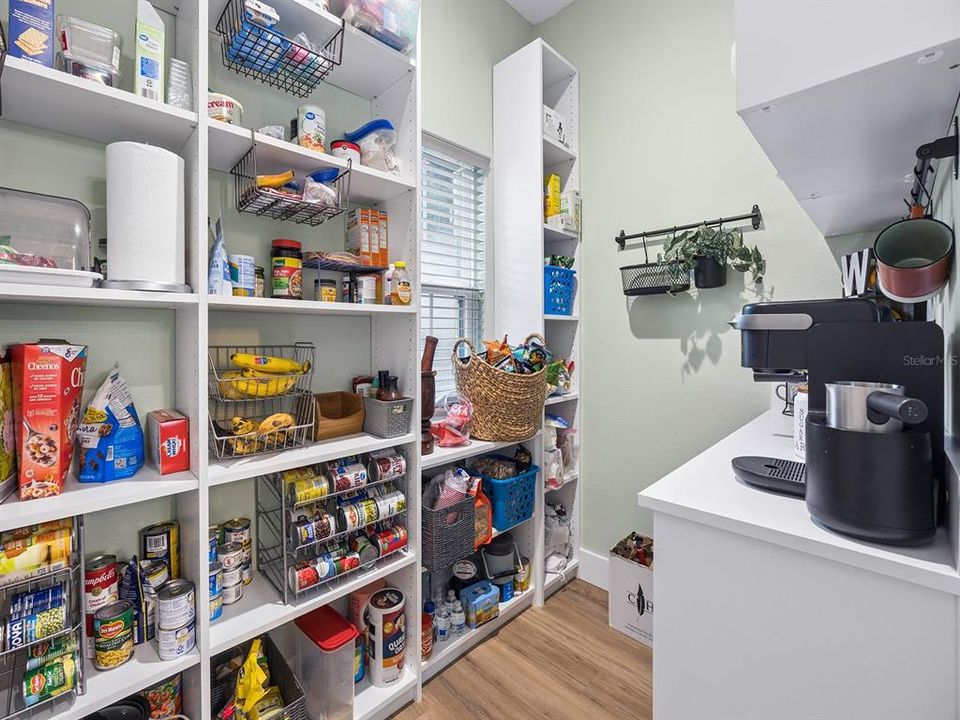 En Venta: $1,399,800 (5 camas, 3 baños, 4272 Pies cuadrados)