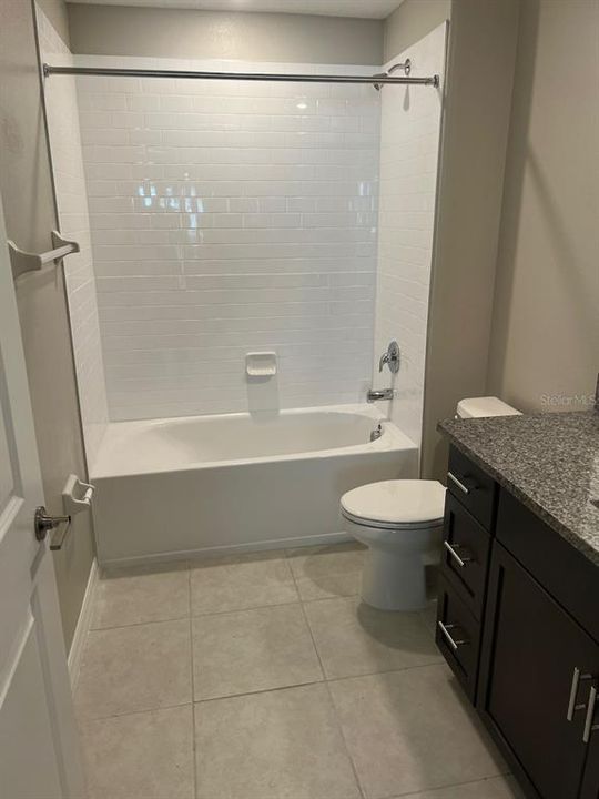 В аренду: $2,450 (4 спален, 2 ванн, 1841 Квадратных фут)
