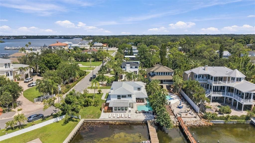 En Venta: $1,750,000 (6 camas, 5 baños, 3132 Pies cuadrados)