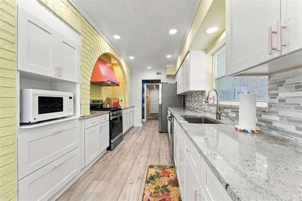 En Venta: $1,750,000 (6 camas, 5 baños, 3132 Pies cuadrados)