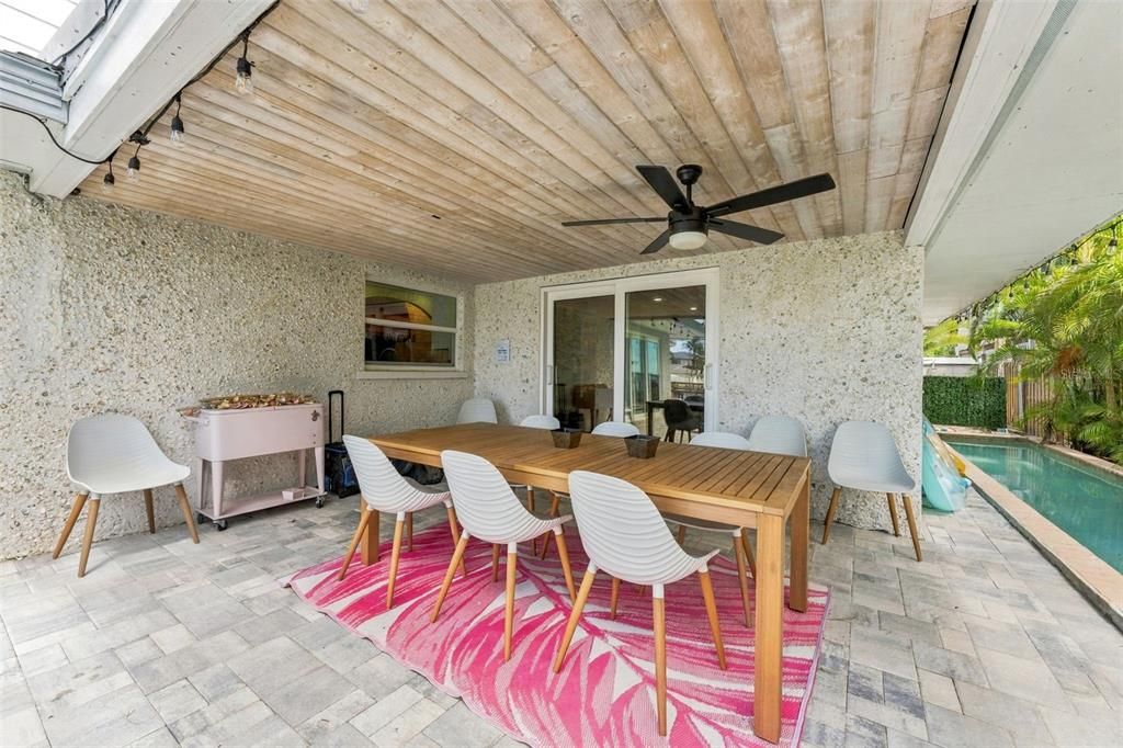 En Venta: $1,750,000 (6 camas, 5 baños, 3132 Pies cuadrados)