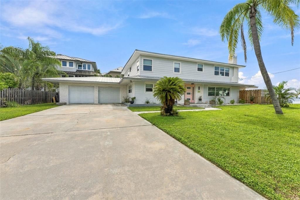 En Venta: $1,750,000 (6 camas, 5 baños, 3132 Pies cuadrados)