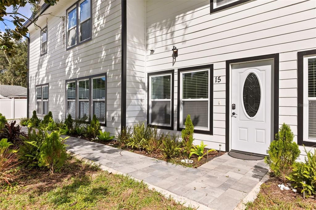 En Venta: $549,900 (5 camas, 3 baños, 1916 Pies cuadrados)