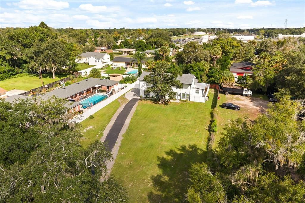 En Venta: $549,900 (5 camas, 3 baños, 1916 Pies cuadrados)