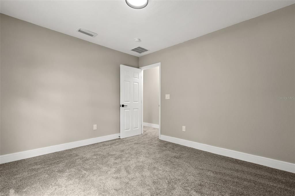 En Venta: $549,900 (5 camas, 3 baños, 1916 Pies cuadrados)