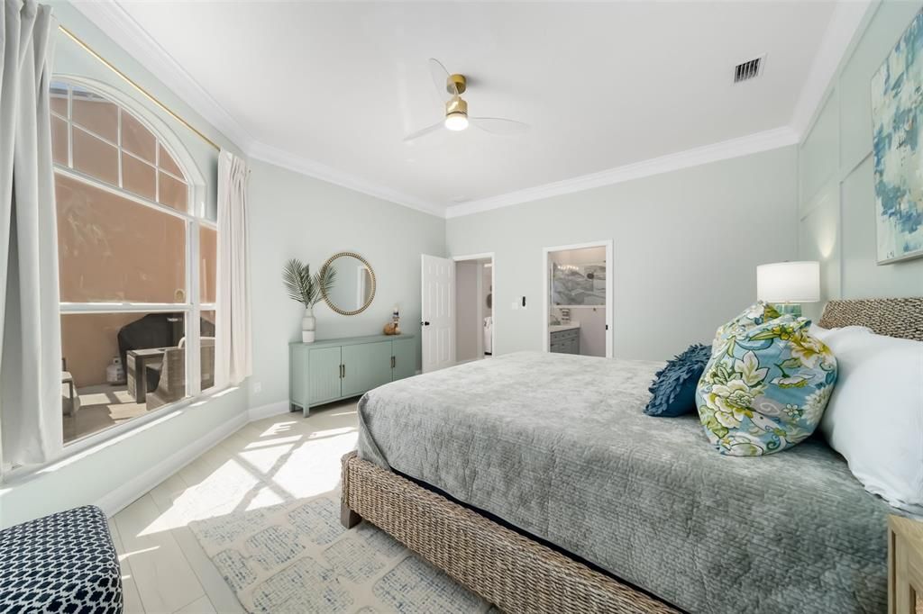 En Venta: $645,000 (3 camas, 3 baños, 2172 Pies cuadrados)