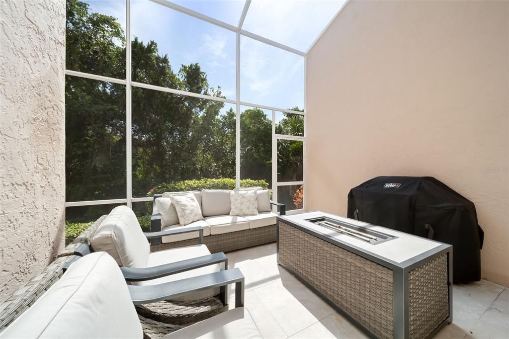 En Venta: $645,000 (3 camas, 3 baños, 2172 Pies cuadrados)