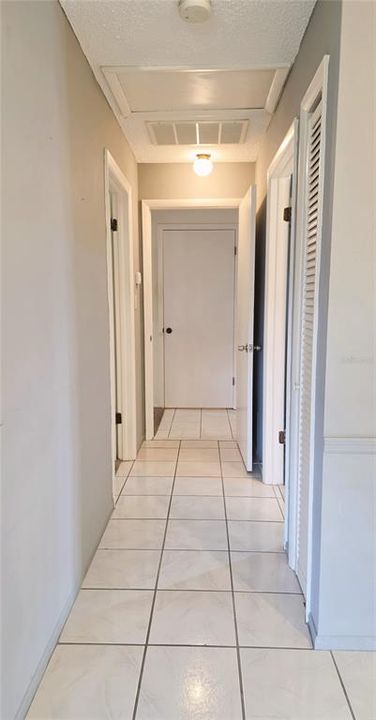For Rent: $1,250 (2 beds, 1 baths, 768 Square Feet)