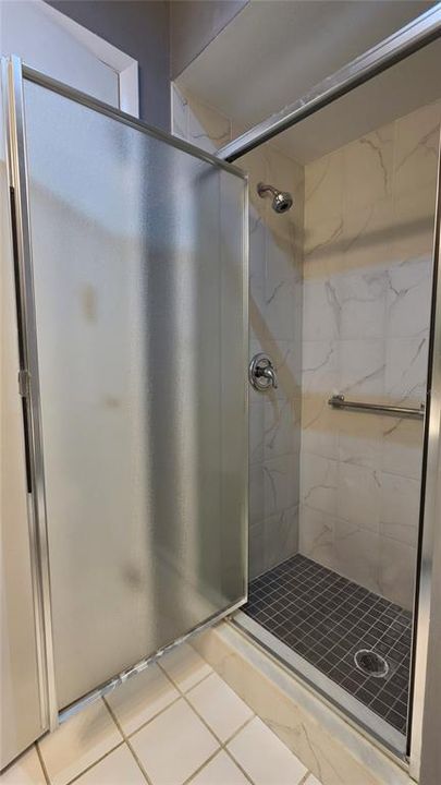 For Rent: $1,250 (2 beds, 1 baths, 768 Square Feet)