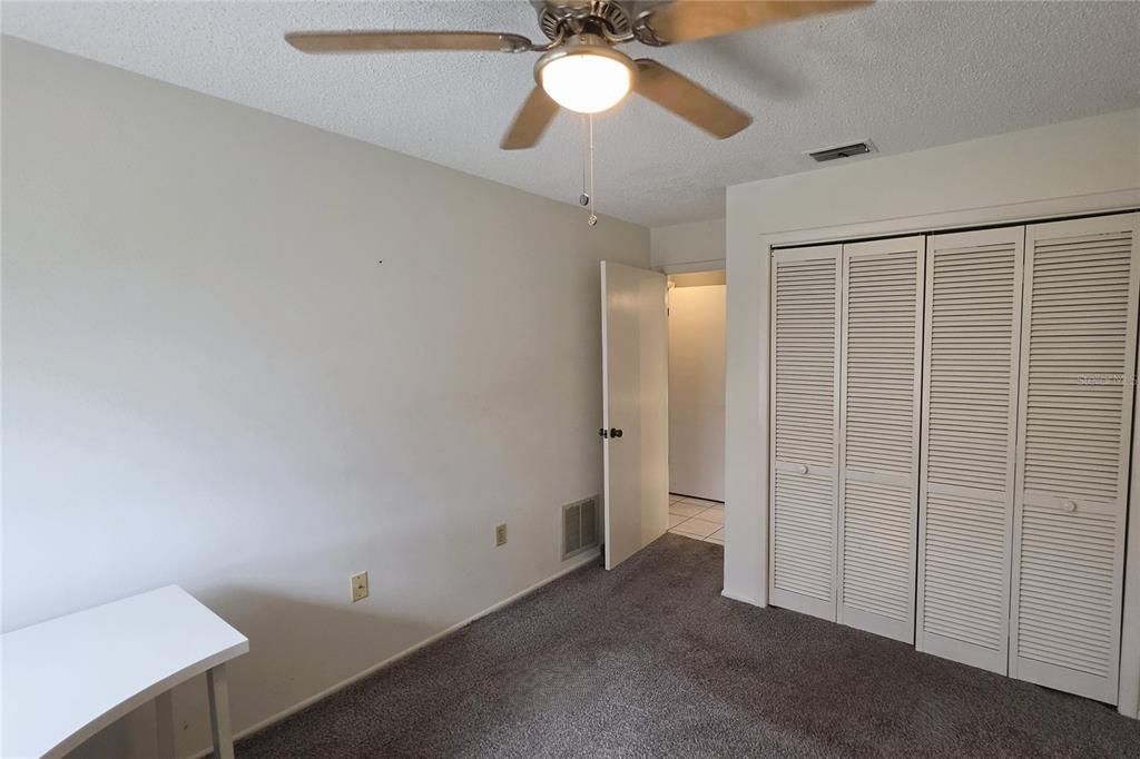 For Rent: $1,250 (2 beds, 1 baths, 768 Square Feet)