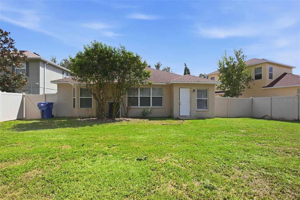 En Venta: $369,900 (3 camas, 2 baños, 1884 Pies cuadrados)