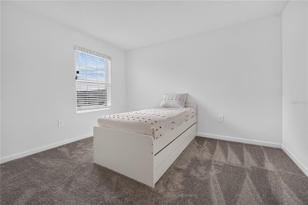 For Rent: $3,000 (3 beds, 2 baths, 1755 Square Feet)