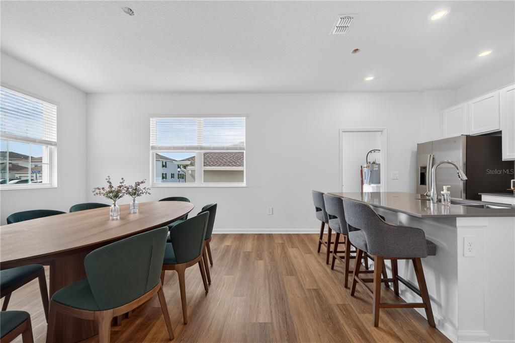 For Rent: $3,000 (3 beds, 2 baths, 1755 Square Feet)