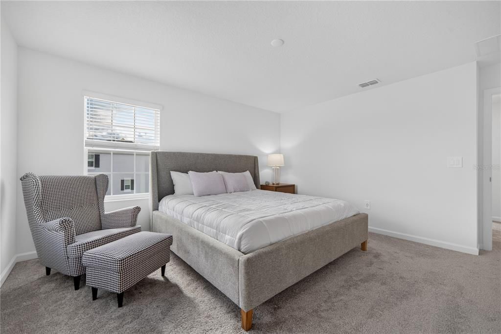 For Rent: $3,000 (3 beds, 2 baths, 1755 Square Feet)