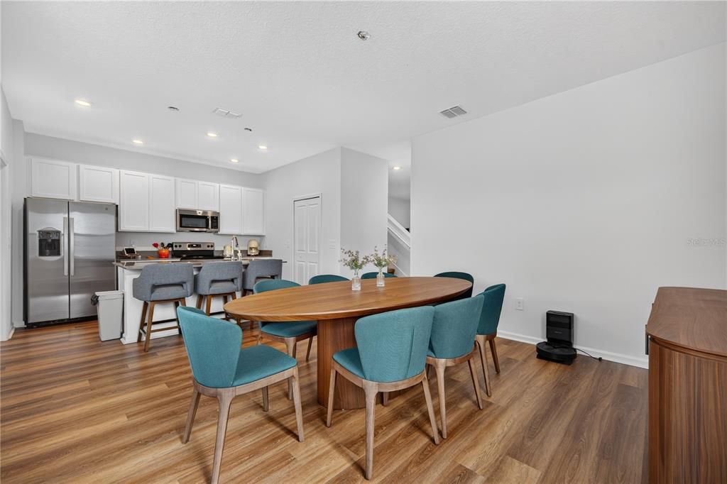 For Rent: $3,000 (3 beds, 2 baths, 1755 Square Feet)