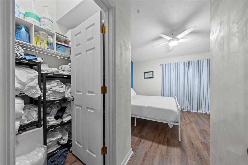 For Sale: $149,900 (2 beds, 2 baths, 1176 Square Feet)