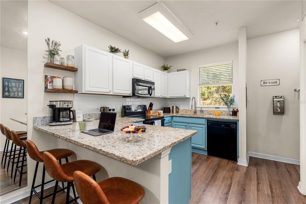 For Sale: $149,900 (2 beds, 2 baths, 1176 Square Feet)