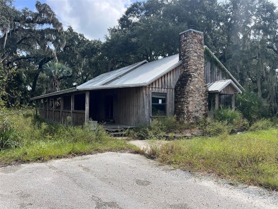 For Sale: $750,000 (4 beds, 3 baths, 2778 Square Feet)