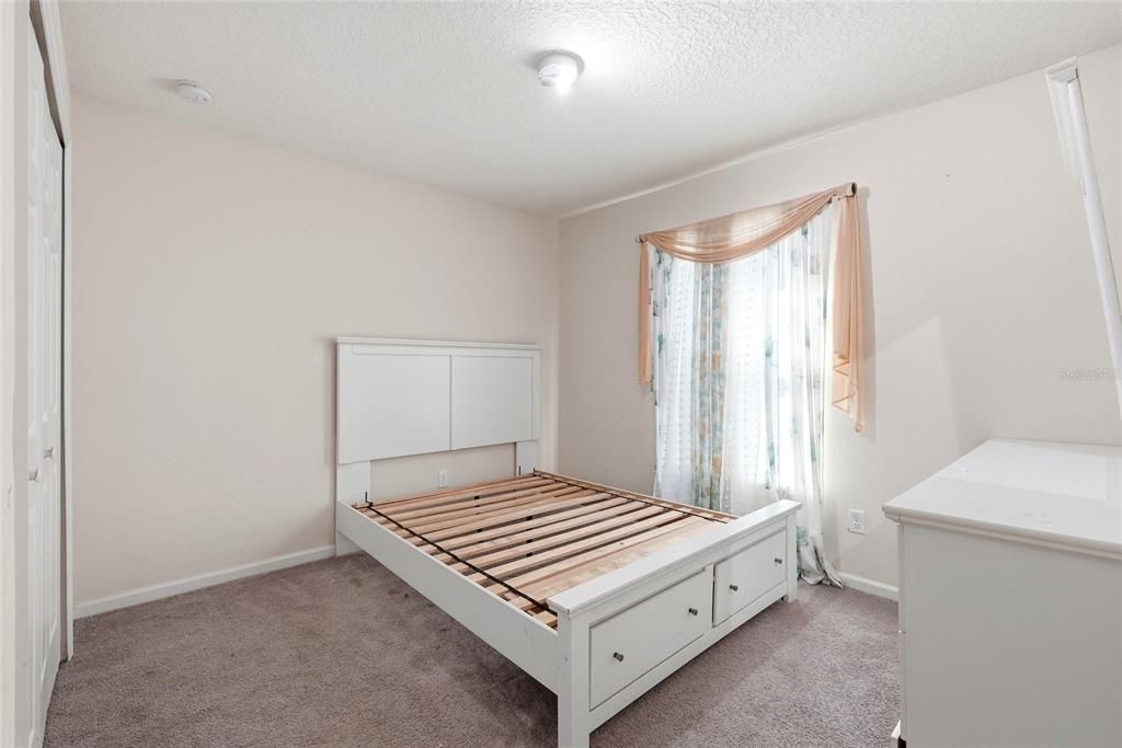 En Venta: $359,900 (4 camas, 2 baños, 1882 Pies cuadrados)