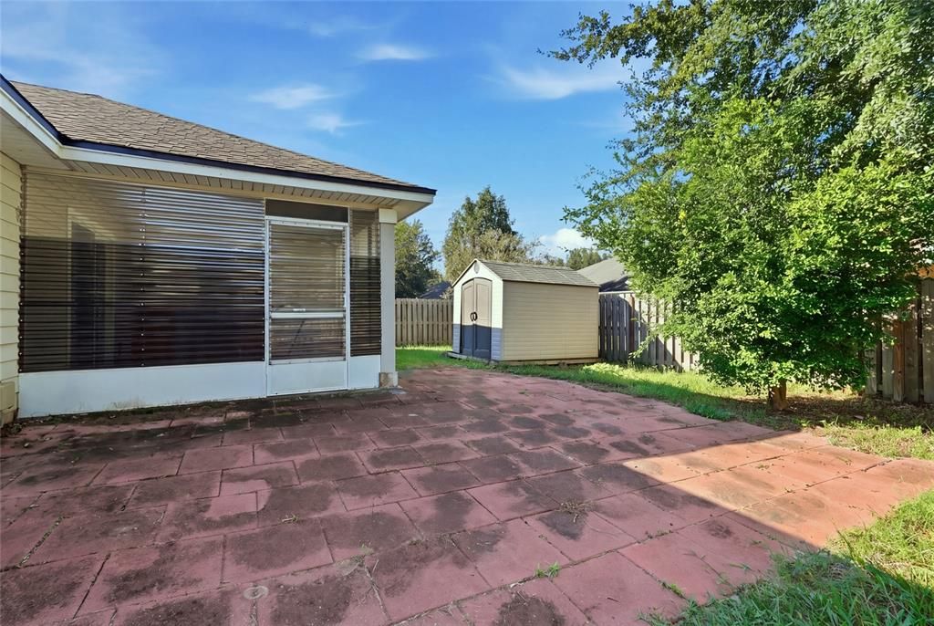 En Venta: $359,900 (4 camas, 2 baños, 1882 Pies cuadrados)