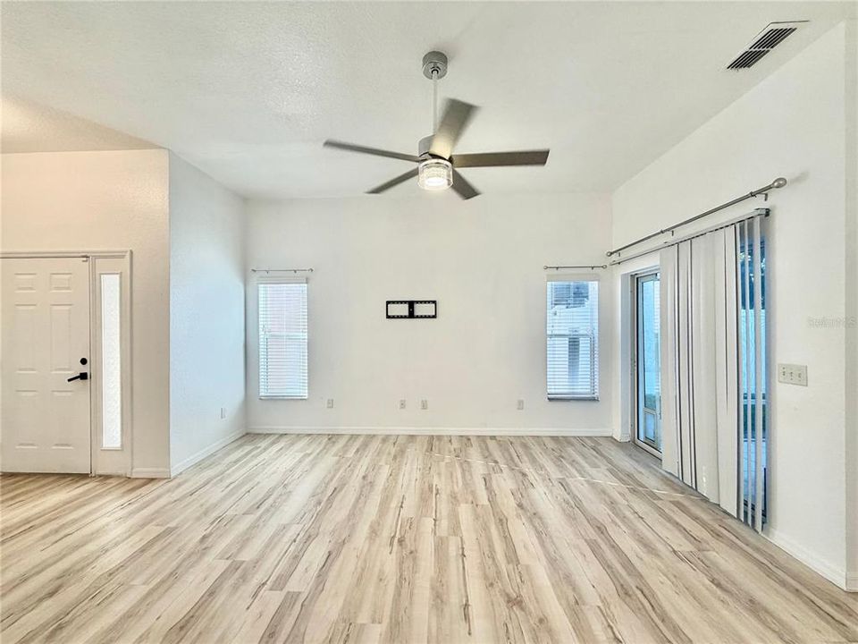 En Renta: $1,950 (3 camas, 2 baños, 1342 Pies cuadrados)